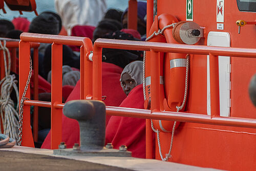 Las llegadas irregulares siguen a la baja y la ruta canaria cae en picado: se reducen las llegadas un 78%