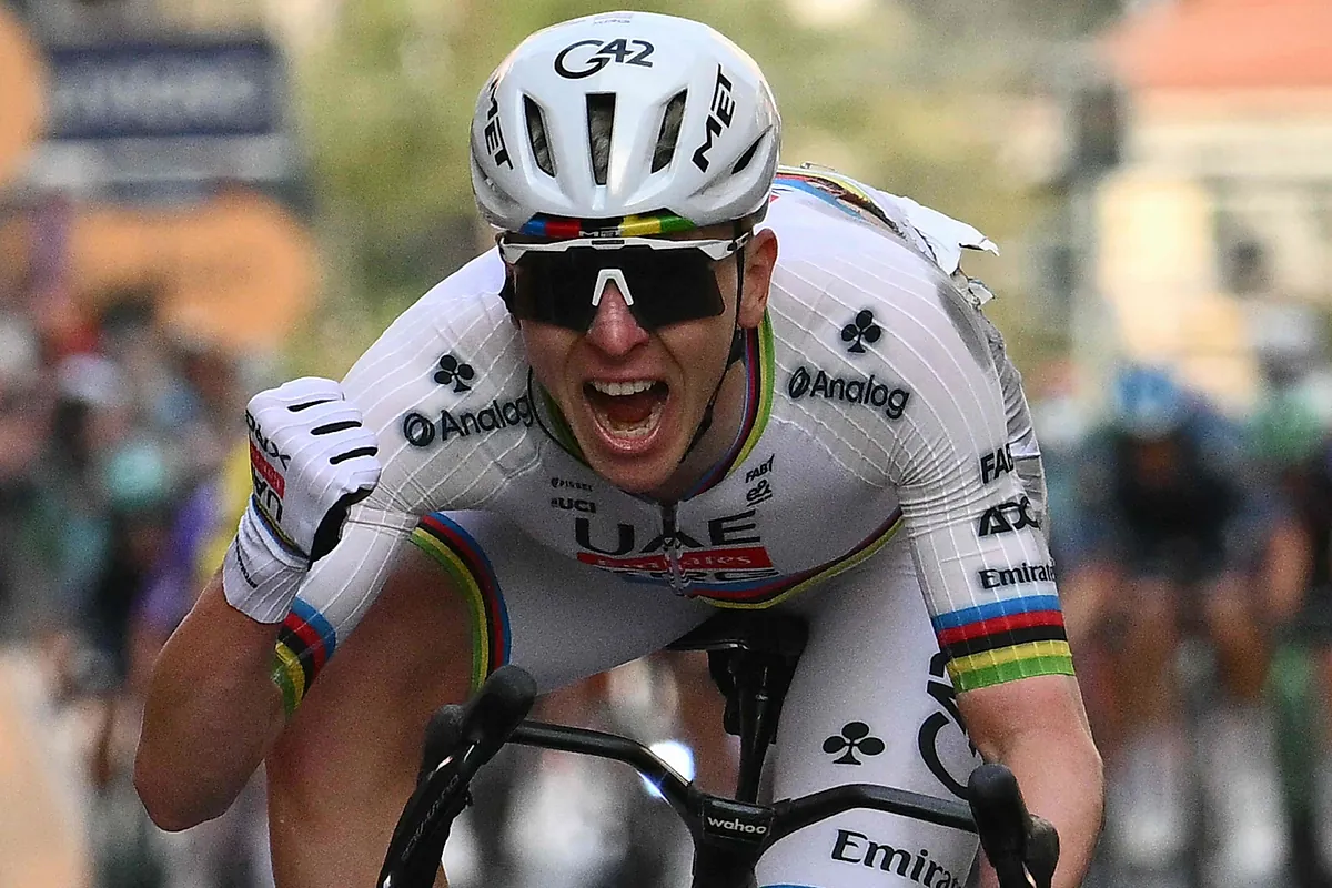 Tadej Pogacar alarga su legenda y vence en la Milán-San Remo, la clásica que le obsesionaba