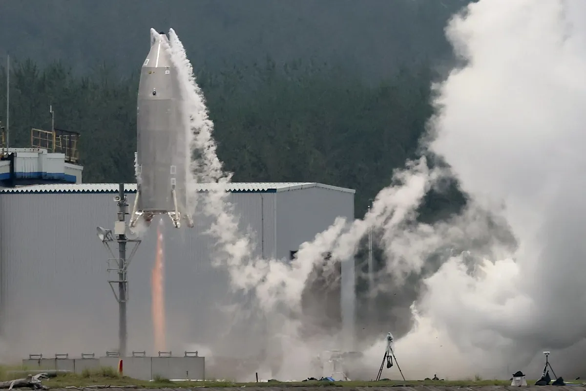 Japón da un paso más en la carrera espacial y logra despegar y aterrizar un cohete reutilizable por primera vez