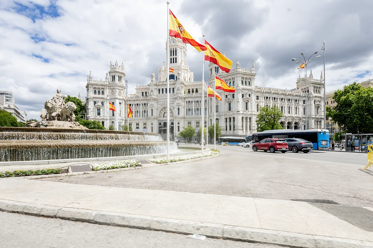 Madrid inicia cortes de tráfico en Cibeles y La Castellana por la visita del papa León XIV