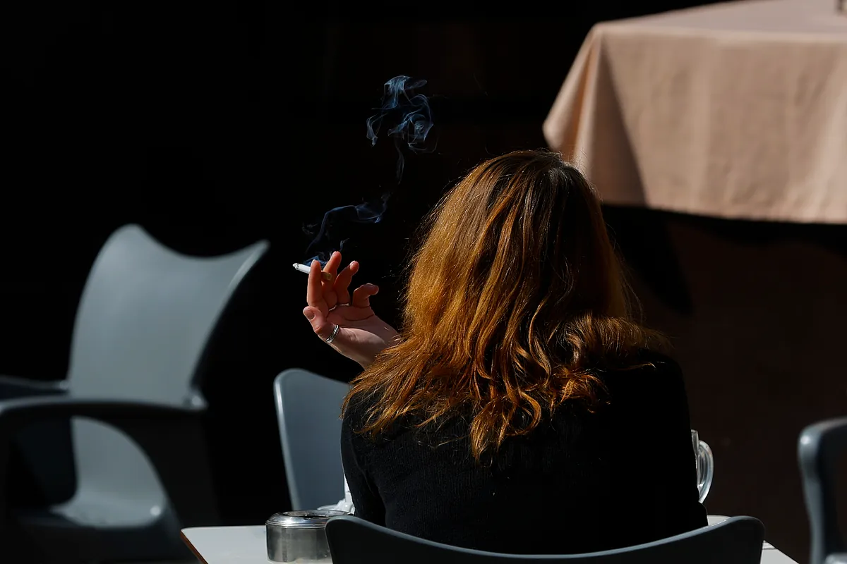 Las personas con variantes del gen receptor de nicotina se 'enganchan' menos al tabaco