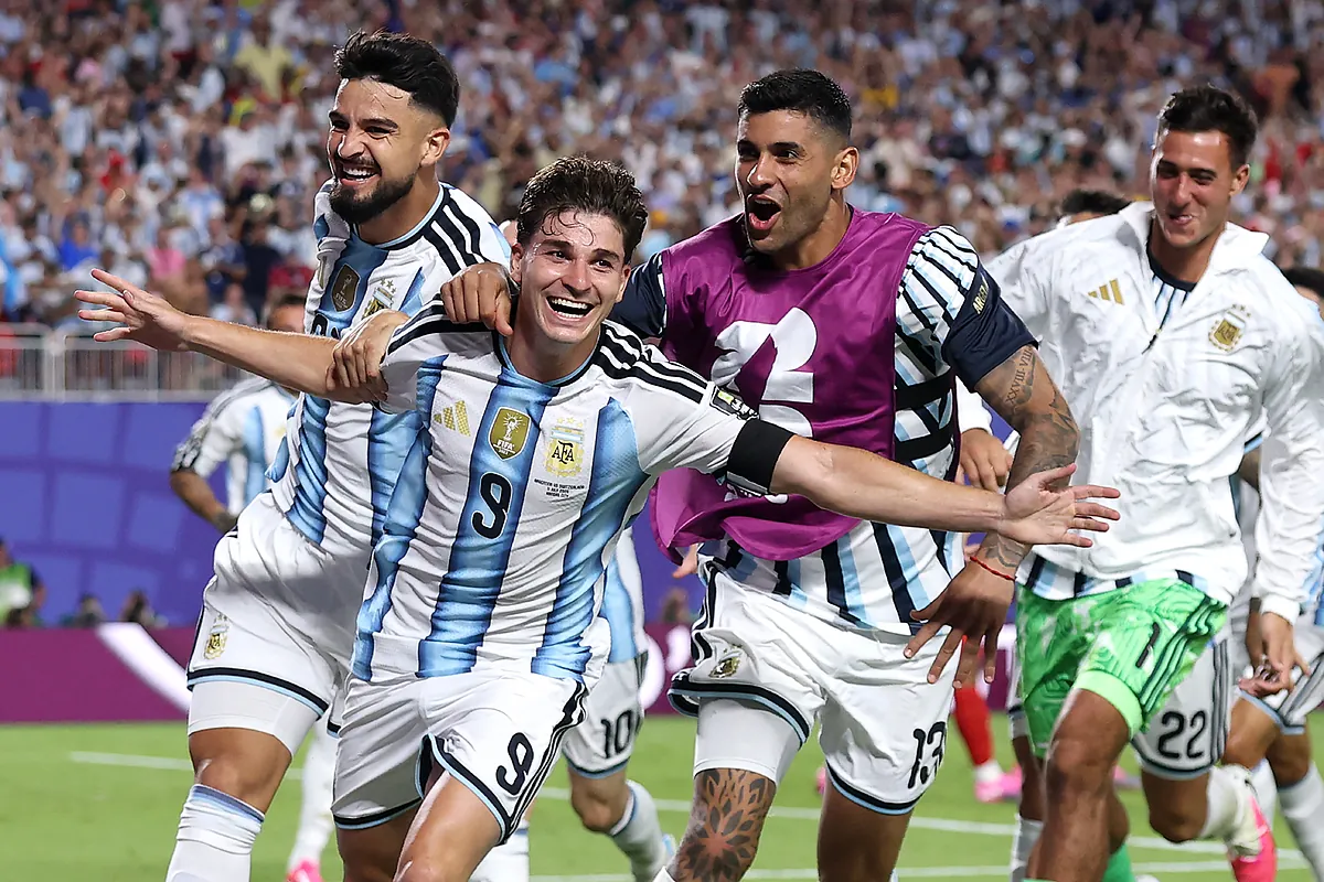 Julián Álvarez desahoga a Argentina en una agónica prórroga ante Suiza y la manda a buscar la final ante Inglaterra