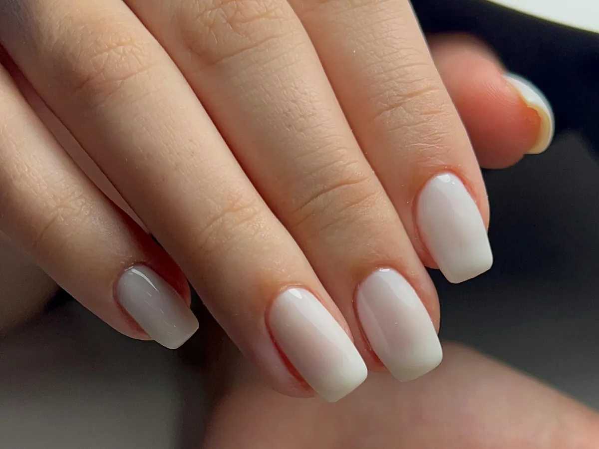 Uñas baby boomer: 11 diseños elegantes y originales para ir a la tendencia este 2026