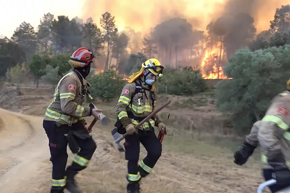La Generalitat levanta el confinamiento por el incendio en el macizo de Les Gavarres y permite el regreso de los vecinos evacuados
