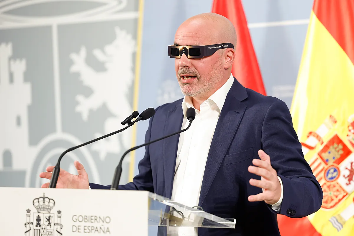 Más de 1.700 efectivos de Guardia Civil y Policía Nacional velarán por la seguridad durante el eclipse en Madrid y ante "el riesgo muy alto" de incendios
