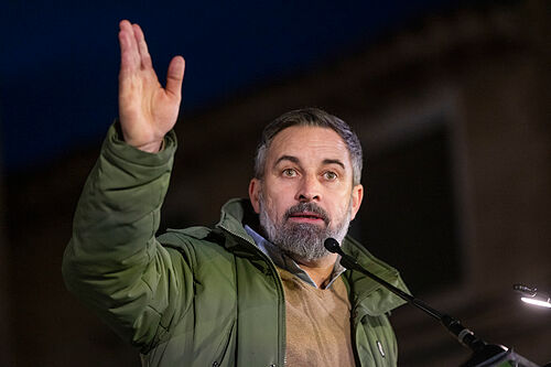 Abascal insiste en llamar a Pilar Alegr�a "mujer objeto" tras las denuncias de "machismo" de Pedro S�nchez y varios ministros