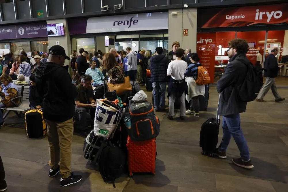 Los hoteles de Sevilla registran una "ola de cancelaciones" tras el accidente ferroviario y lamentan "la incertidumbre" y la afectación a la imagen de la ciudad