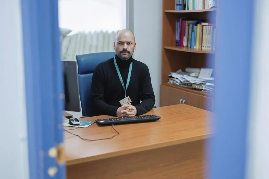 Un intento de suicidio, una familia para acompañar en el dolor: así trabajan las (escasas) unidades intensivas que ayudan a sostener  y  a evitar recaídas