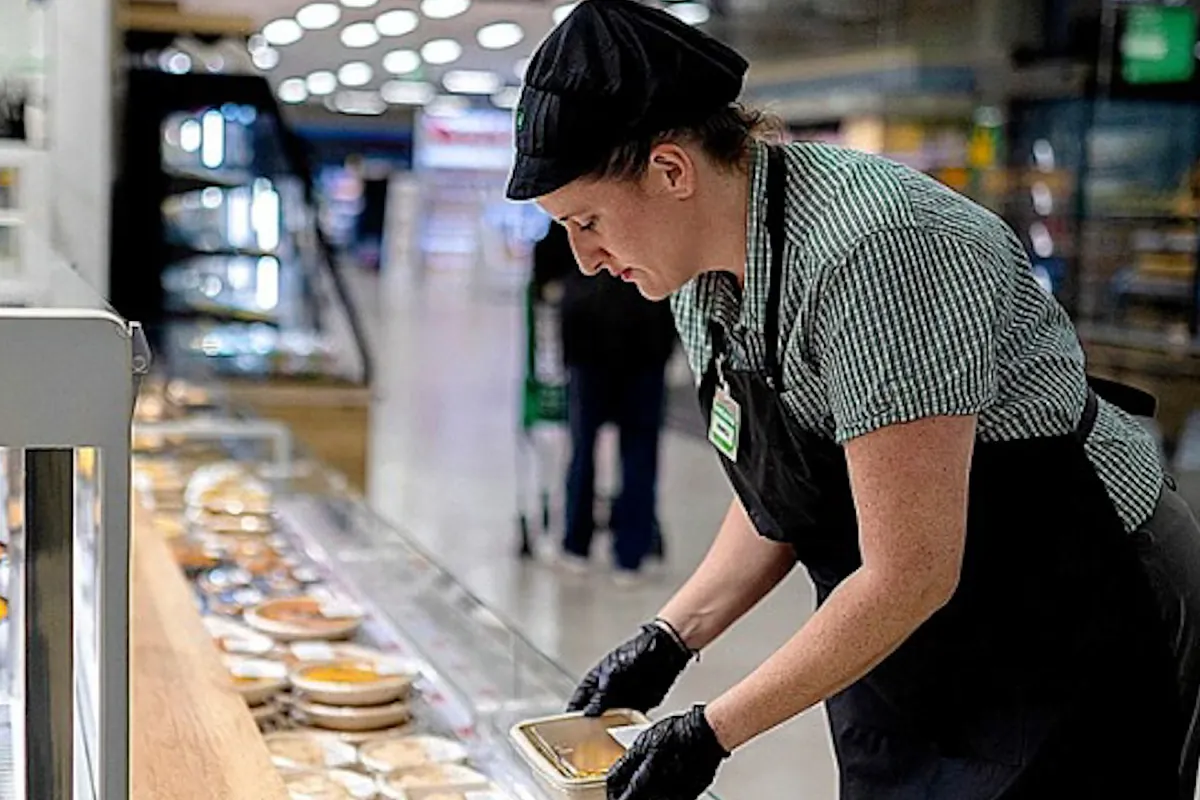 Los "mercaurantes" enfrenta a hosteleros y supermercados