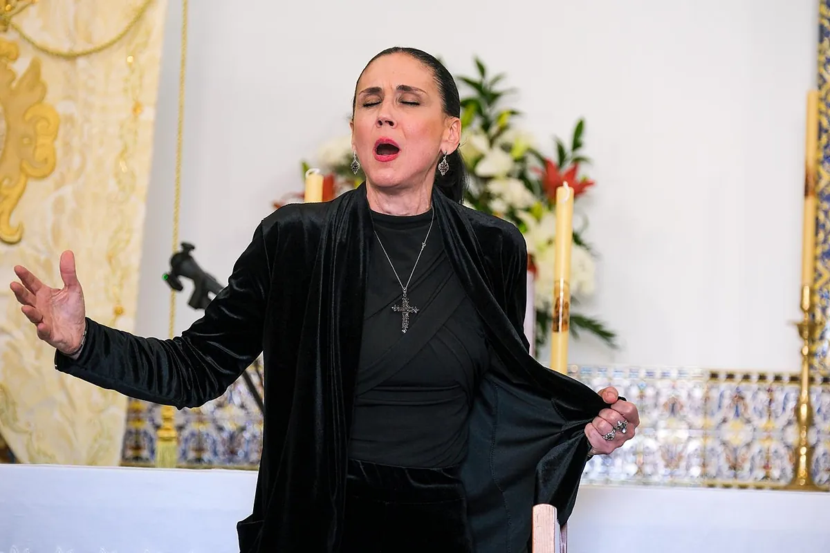 Andalucía se reviste de saetas