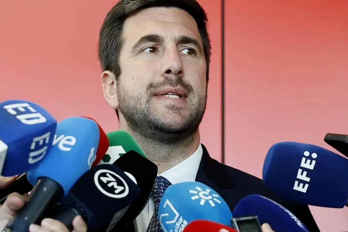 Riquelme trabaja en una candidatura "seria" que recupere "los valores" del Real Madrid