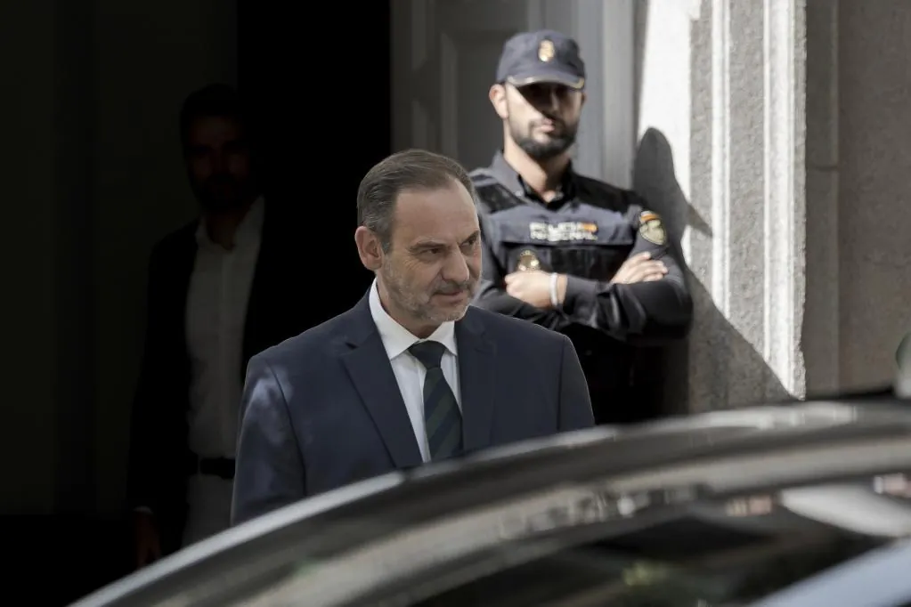 El Supremo cita a Ábalos y Koldo el 27 de noviembre para revisar si les ...