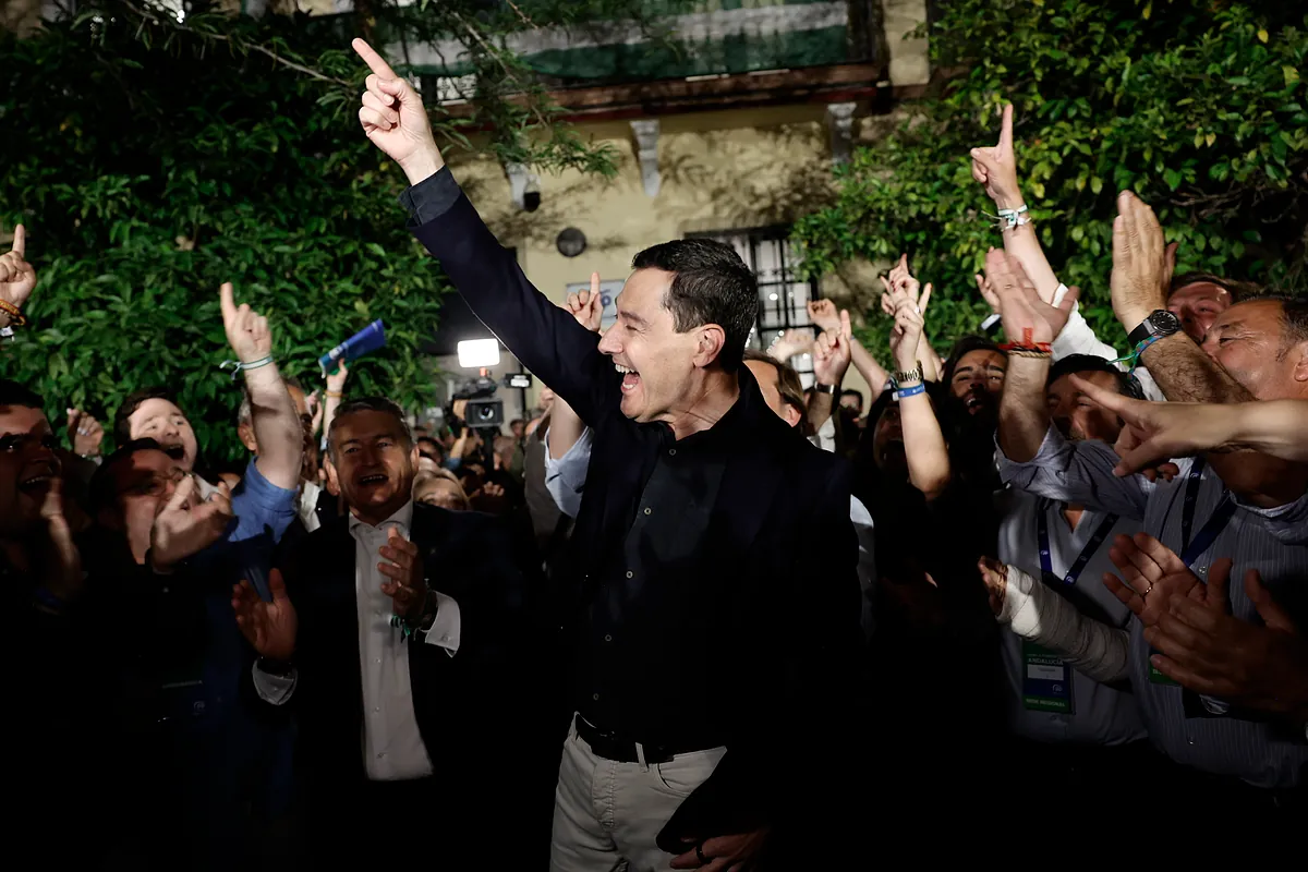 La falta de avances en la negociación entre el PP y Vox dispara las alertas en el PSOE ante el miedo a una repetición electoral en Andalucía