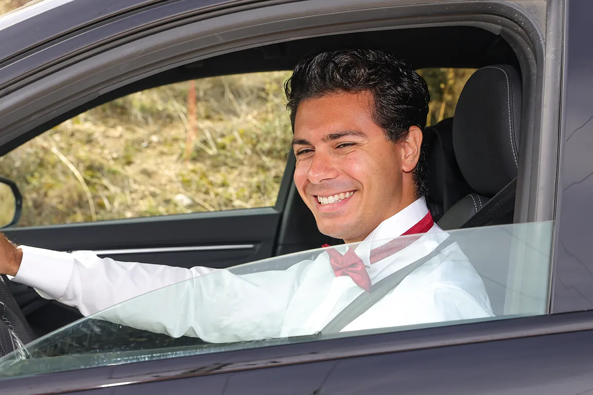 Un niño que no es su hijo, un vídeo en el que aparece una ex etiquetada y un llavero de Franco: las polémicas que tres triunfitos han protagonizado en Semana Santa