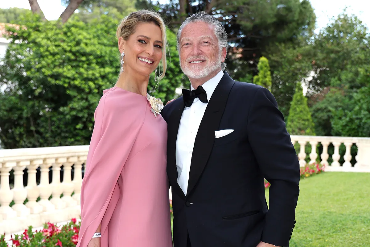 Elías Sacal, ex de Mar Flores, y Tatiana Blatnik: el posado que confirma su relación