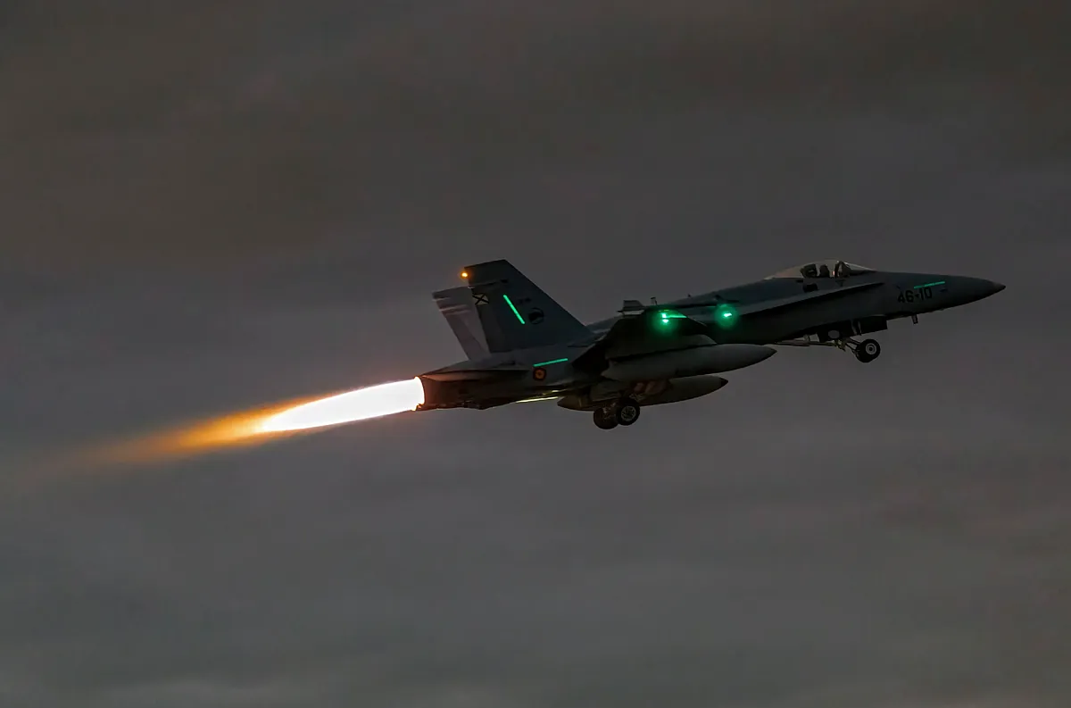 Aviones de combate de la OTAN derriban un dron con explosivos sobre Lituania por primera vez