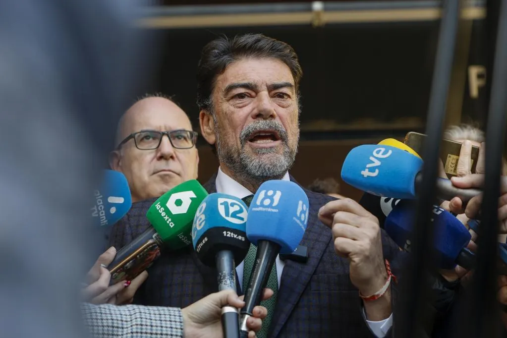 El PSOE denuncia ante la Fiscalía cinco delitos en la adjudicación de vivienda protegida a cargos del Ayuntamiento de Alicante