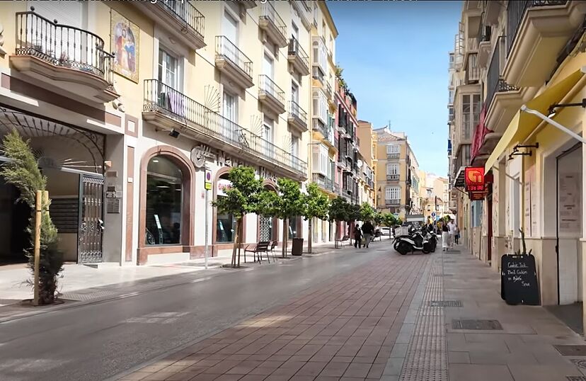 Calle Carretería: Vermut de Grifo y Tabernas de Barril