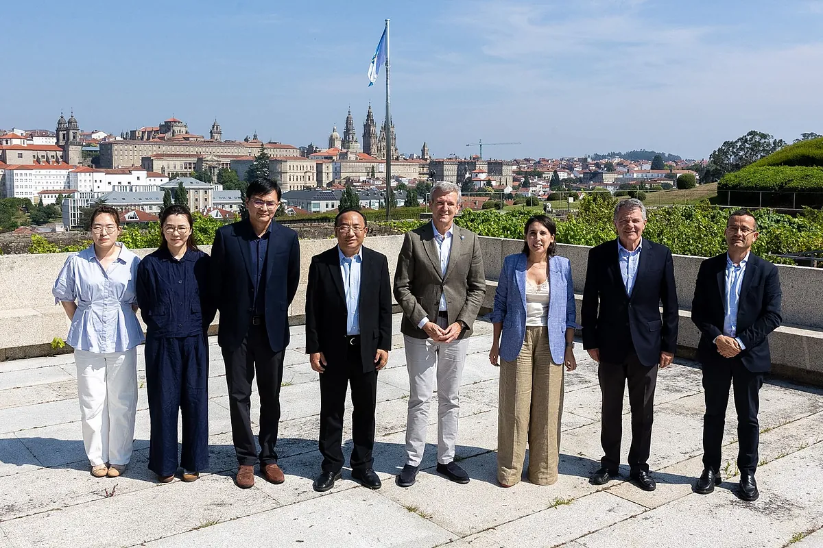 Alfonso Rueda se reúne con la cúpula de SAIC en la víspera del desembarco de MG en Ferrol