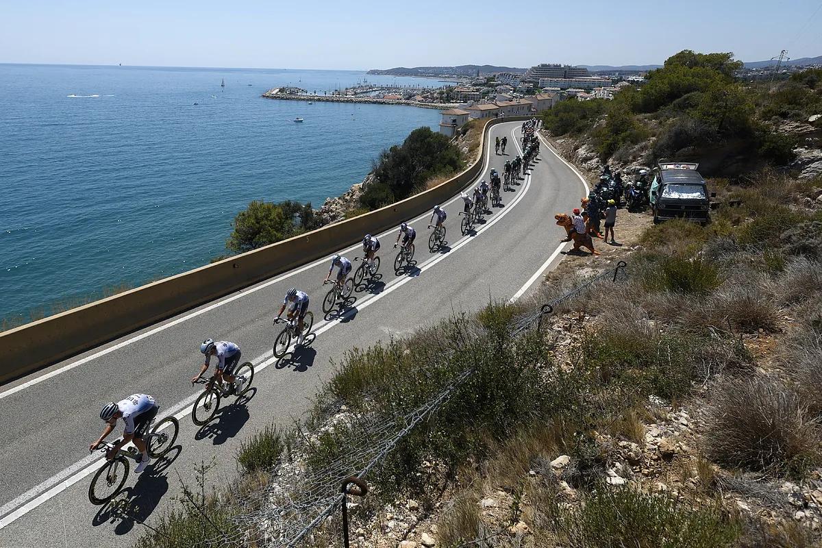 La tercera etapa del Tour, sin público en territorio francés: "Un incendio excepcional, medidas excepcionales"