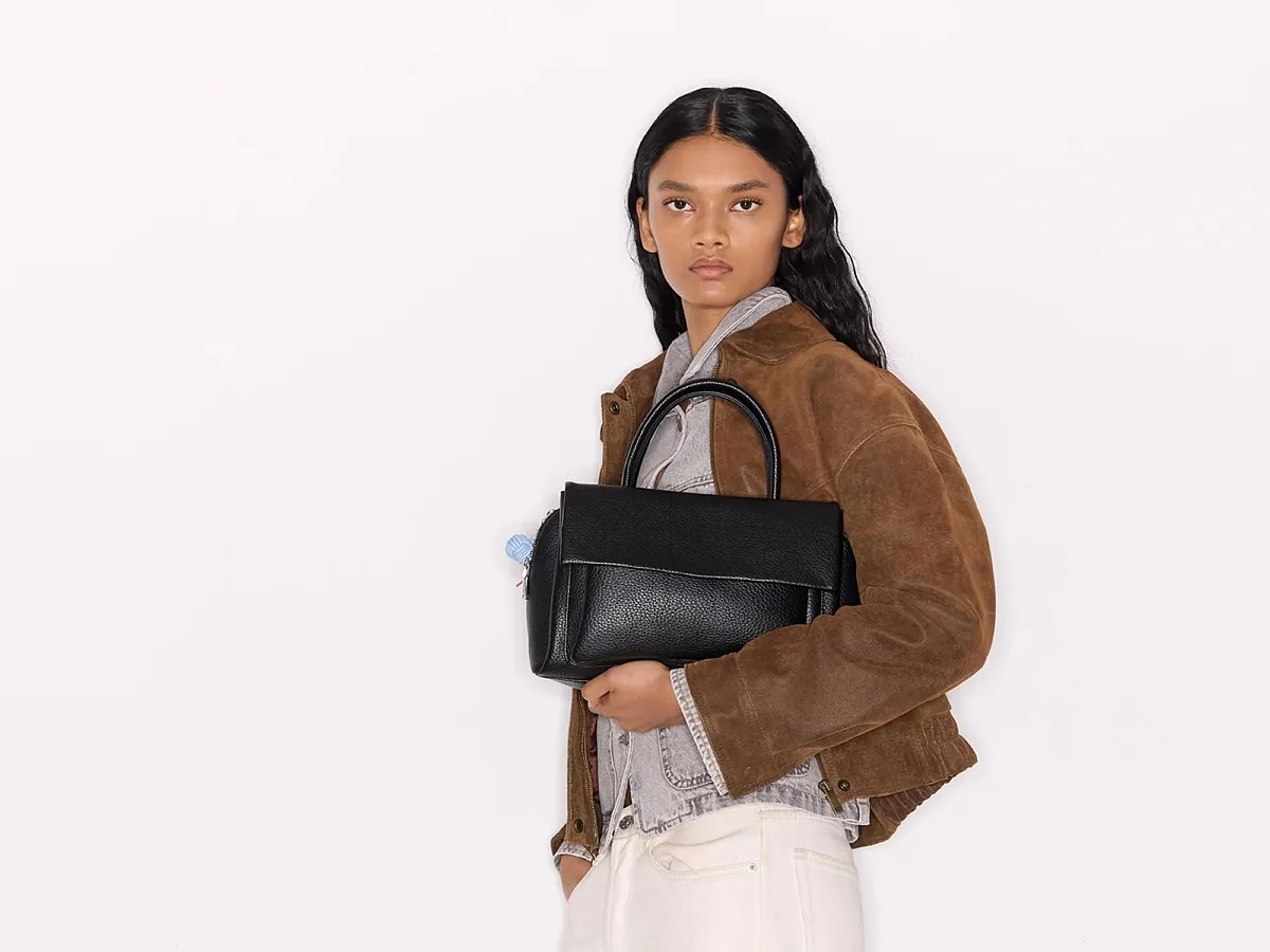 Los 9 nuevos bolsos de Parfois que mi madre y yo hemos comprado de lujo silencioso para esta primavera: cuestan menos de 30 euros y no pesan nada