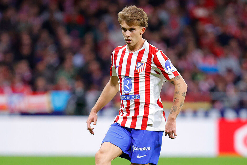 Barrios, en un partido con el Atlético.