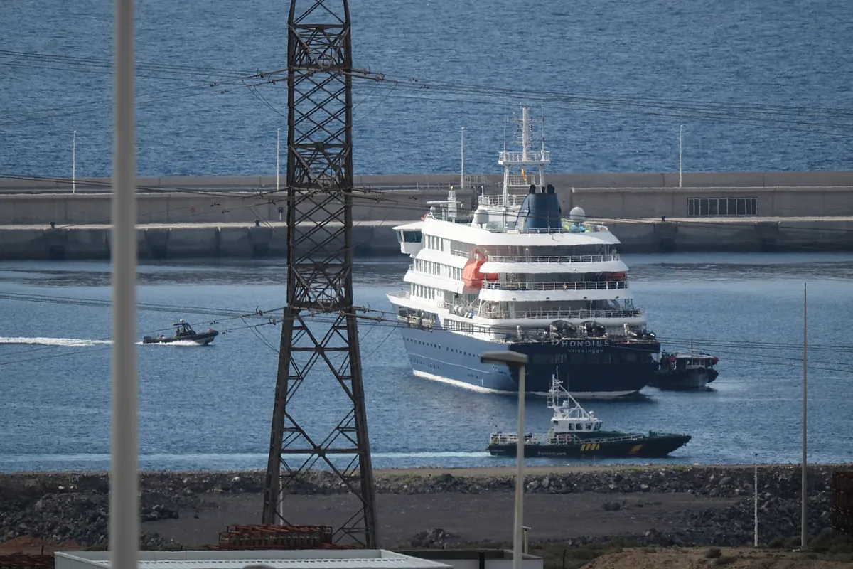 Si hubiera roedores portadores del patógeno en el barco, ¿podrían infectar a roedores locales?