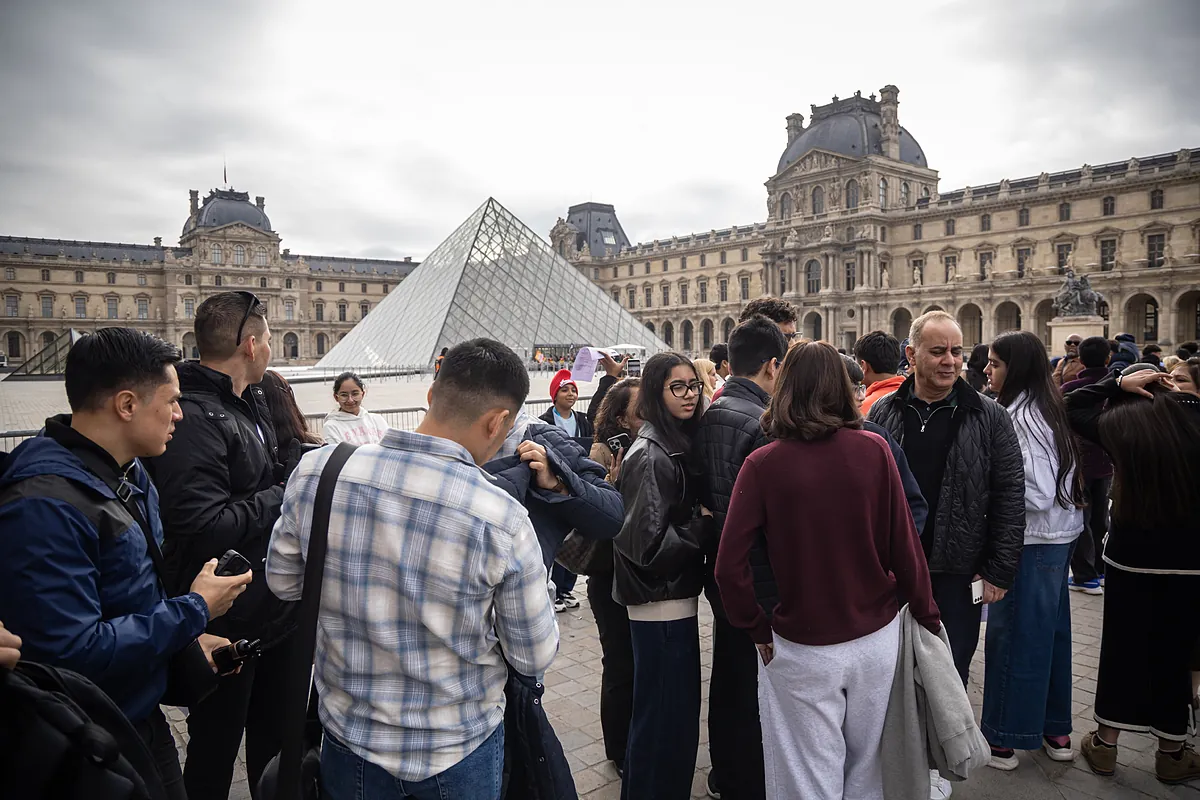 Toques de queda en París, Lille, Lyon o Niza, mientras Lecornu se muestra partidario de decretar el estado de emergencia