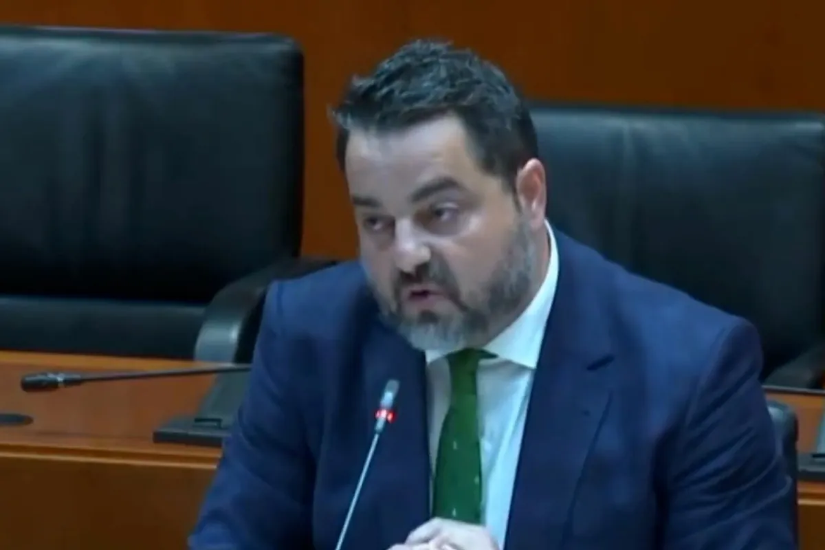 Un diputado de Vox en Aragón pide "mucho cerdo" en los comedores escolares